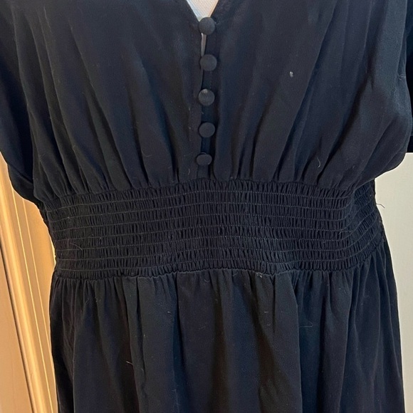 Foeever21 plus black dress - Picture 3 of 5